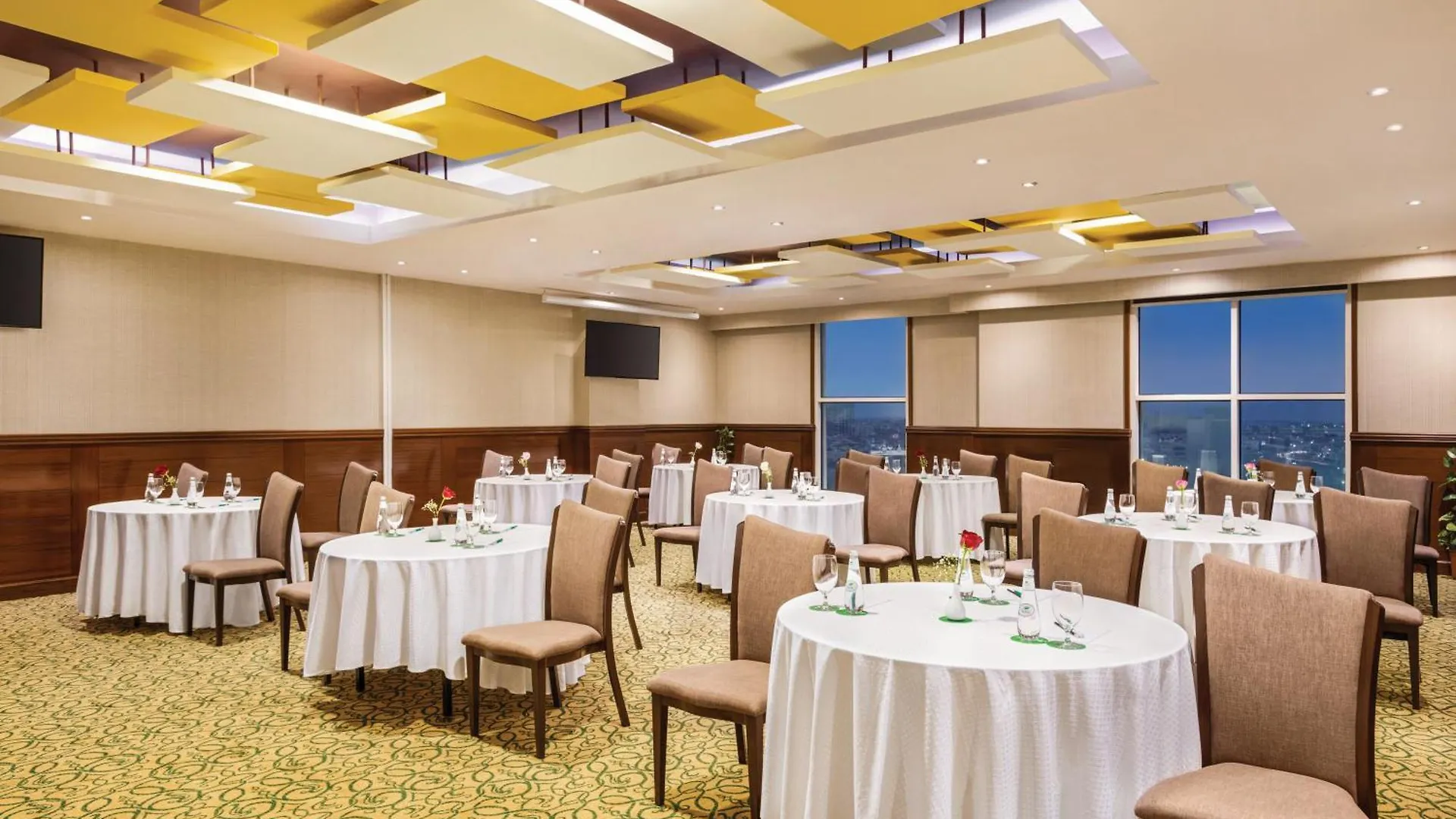 Wyndham Garden Dammam Hotel